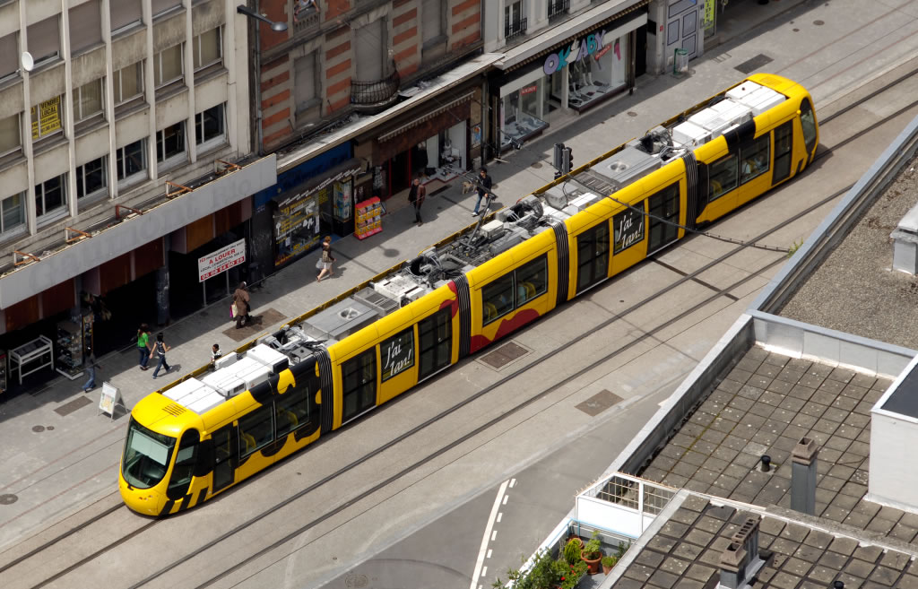 Tram de Mulhouse - vue aérienne - avenue de Colmar