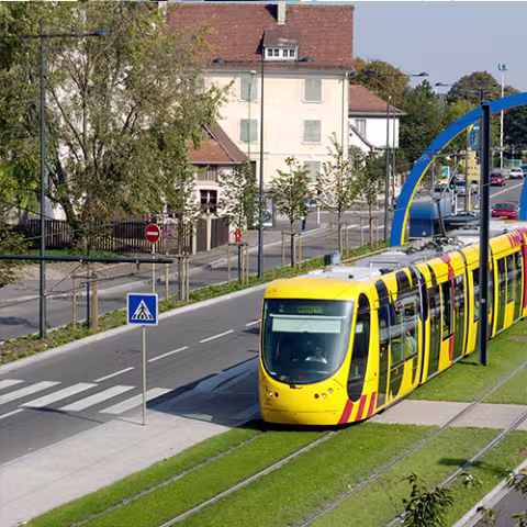 Sécurité : comment traverser les voies de tram