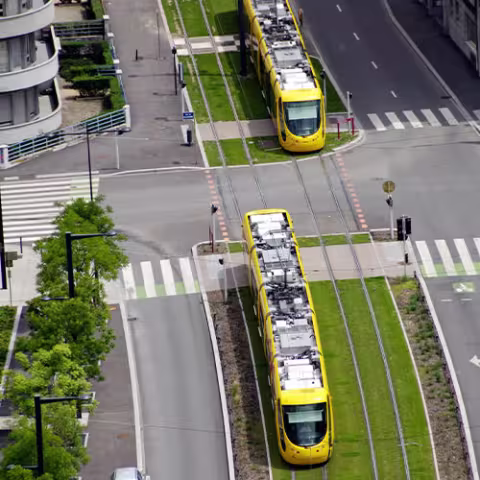 Priorité au tram sur les autres véhicules