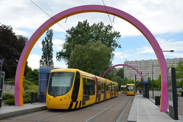Les arches des arrêts de tram de Mulhouse